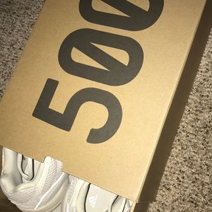 BRAND NEW Yeezy Blush 500